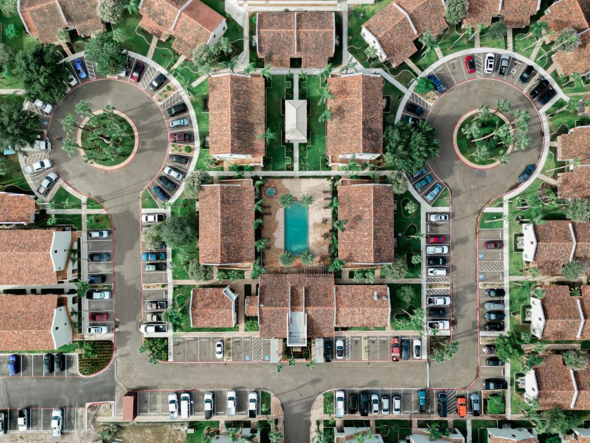 The Bungalows On Shary McAllen Exterior photo